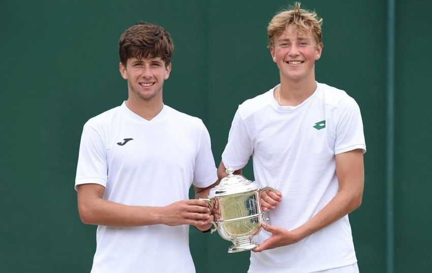 Campeones en Wimbledon en dobles masculino Júnior